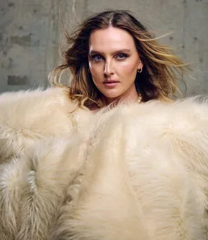 Perrie Edwards OnlyFans Leaked Free Thumbnail Picture - #ei3I4pTIJ1