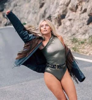 Perrie Edwards OnlyFans Leaked Free Thumbnail Picture - #frHhAH5RPX