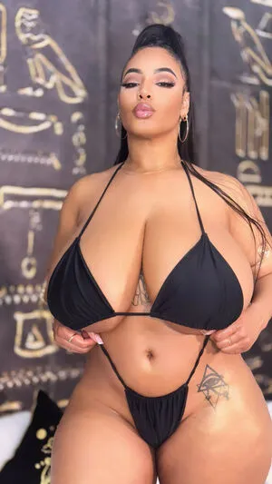 Persephanii OnlyFans Leaked Free Thumbnail Picture - #IVGiDoiale
