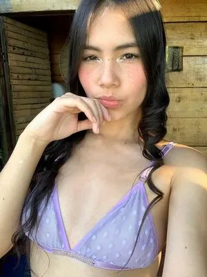 Petinyta OnlyFans Leaked Free Thumbnail Picture - #55gBH7iPlL