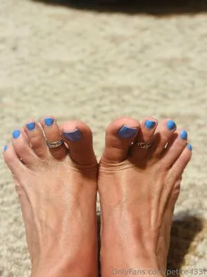 Petite F33t OnlyFans Leaked Free Thumbnail Picture - #AKifXoXQQF