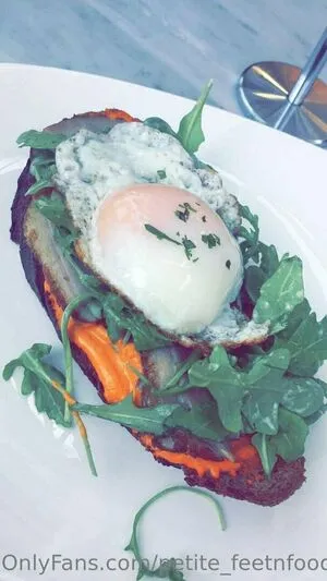 Petite Feetnfood OnlyFans Leaked Free Thumbnail Picture - #iKQRnU4O74