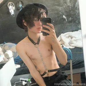 Petite Twink OnlyFans Leaked Free Thumbnail Picture - #vfMLXRCU3B