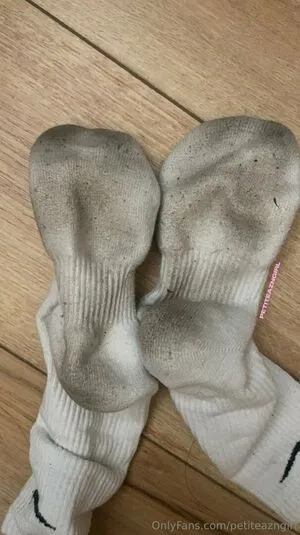 Petiteazngirl OnlyFans Leaked Free Thumbnail Picture - #BibeGViN0n