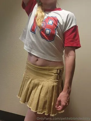 Petiteblondedaisy OnlyFans Leaked Free Thumbnail Picture - #4ofWRIt7BP