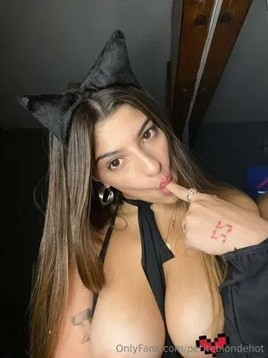 Petiteblondehot OnlyFans Leaked Free Thumbnail Picture - #lticuHK3l5