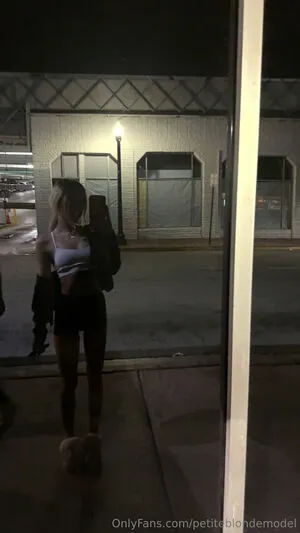 Petiteblondemodel OnlyFans Leaked Free Thumbnail Picture - #4dk9FIms8n