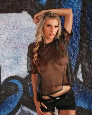 Petitehotwife OnlyFans Leaked Free Thumbnail Picture - #YkOOTu6ydo