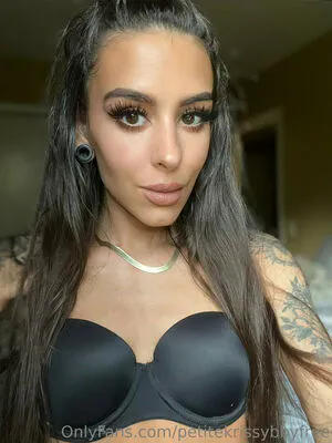 Petitekrissybbyfree OnlyFans Leaked Free Thumbnail Picture - #s6mKT88JNW