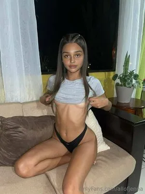 Petitelexi4ever OnlyFans Leaked Free Thumbnail Picture - #RAavew2ZBV