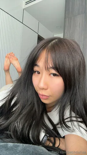 Petitelunaa OnlyFans Leaked Free Thumbnail Picture - #qil6MAY0YK