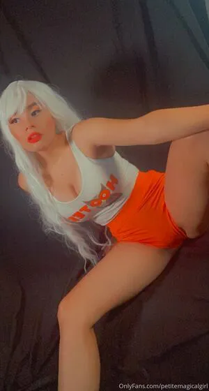 Petitemagicalgirl OnlyFans Leaked Free Thumbnail Picture - #hvnhL3dduz