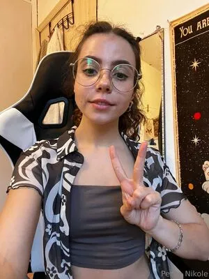 Petitenikole OnlyFans Leaked Free Thumbnail Picture - #Il260JXrQs