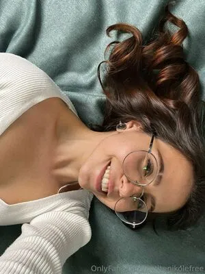 Petitenikolefree OnlyFans Leaked Free Thumbnail Picture - #m9ys4CuAhc