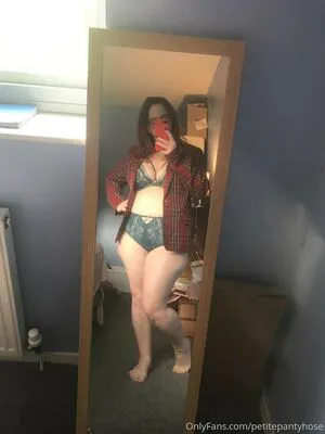 Petitepantyhose OnlyFans Leaked Free Thumbnail Picture - #Xc5pIsqYOK