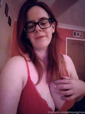 Petitepantyhose OnlyFans Leaked Free Thumbnail Picture - #nnbeLdnttc
