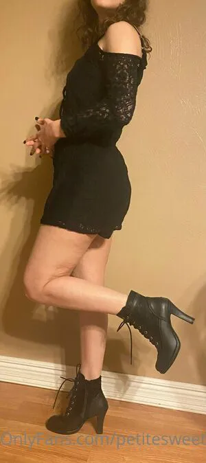 Petitesweettreatx OnlyFans Leaked Free Thumbnail Picture - #78kBtYBBGX