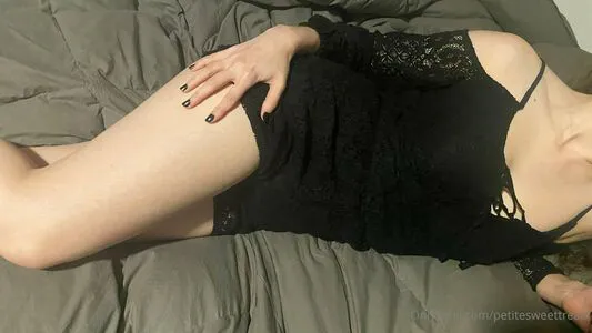 Petitesweettreatx OnlyFans Leaked Free Thumbnail Picture - #9BZdKiuRf2