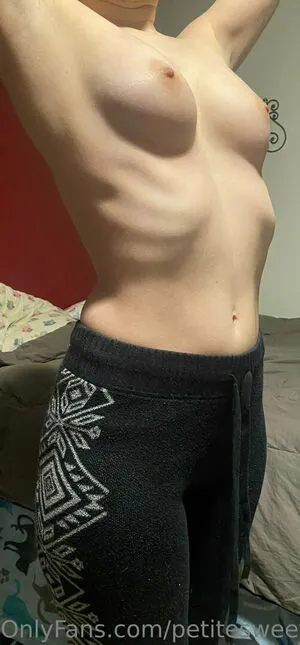 Petitesweettreatx OnlyFans Leaked Free Thumbnail Picture - #AQRl0jaDAi