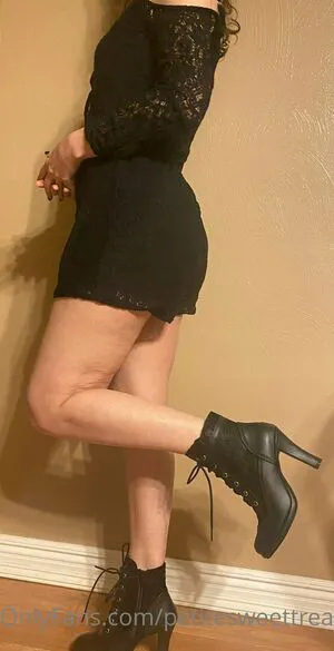 Petitesweettreatx OnlyFans Leaked Free Thumbnail Picture - #NAXgHiIrHG