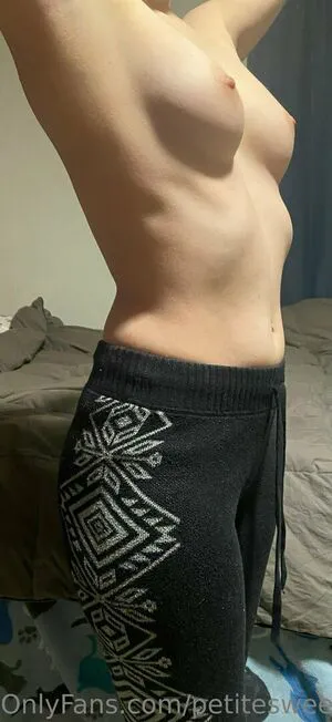 Petitesweettreatx OnlyFans Leaked Free Thumbnail Picture - #NS7pCuD32g