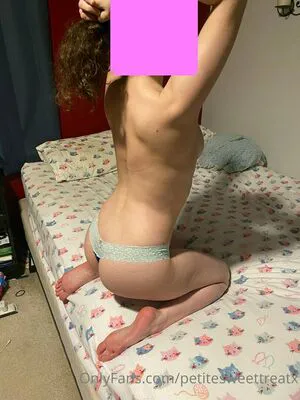 Petitesweettreatx OnlyFans Leaked Free Thumbnail Picture - #PM6KqzI0Lr