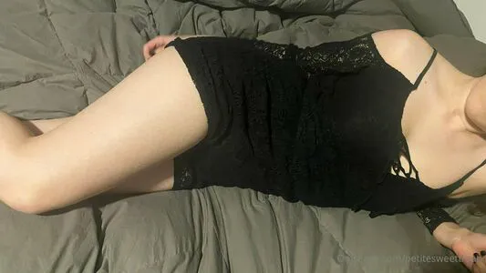 Petitesweettreatx OnlyFans Leaked Free Thumbnail Picture - #Ttj7HPKy0o
