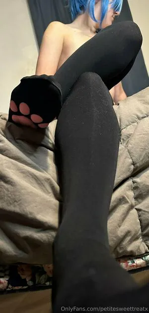 Petitesweettreatx OnlyFans Leaked Free Thumbnail Picture - #ckVr2WG38d