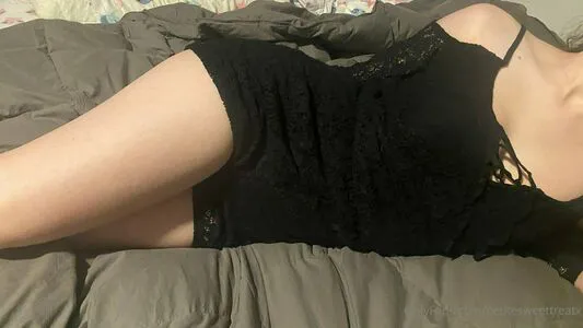 Petitesweettreatx OnlyFans Leaked Free Thumbnail Picture - #lznv9075wO