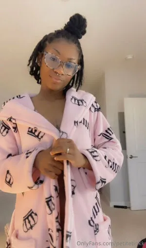 Petitetinkk OnlyFans Leaked Free Thumbnail Picture - #UyvmVz0y18