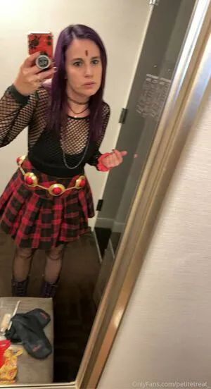 Petitetreat OnlyFans Leaked Free Thumbnail Picture - #UIhvBxGm93