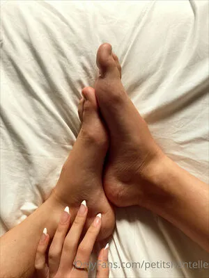 Petitshantelle OnlyFans Leaked Free Thumbnail Picture - #byiNL4f1AL