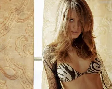 Petra Nemcova OnlyFans Leaked Free Thumbnail Picture - #8fAdEKx9ny