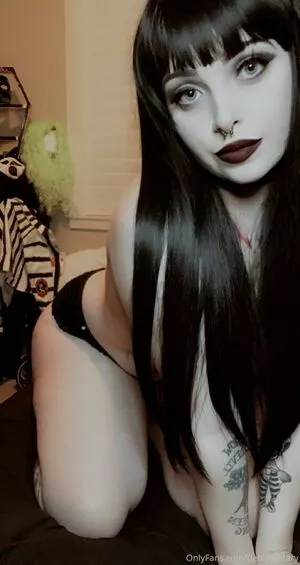 Petsymatary OnlyFans Leaked Free Thumbnail Picture - #MHqxYICQqk