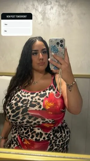 Pettiana Cypriotmami OnlyFans Leaked Free Thumbnail Picture - #2HxujkUnP0