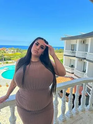 Pettiana Cypriotmami OnlyFans Leaked Free Thumbnail Picture - #f6vUBK03eS