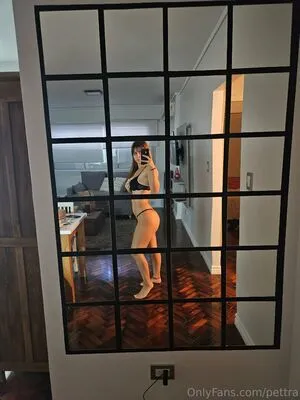 Pettra OnlyFans Leaked Free Thumbnail Picture - #7vGAq9KoQo
