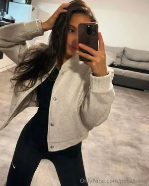 Petulkaaa OnlyFans Leaked Free Thumbnail Picture - #Tp1DeMieKG
