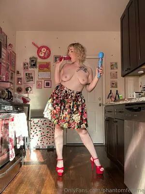 Phantomfemme OnlyFans Leaked Free Thumbnail Picture - #beK5QyA3Y2