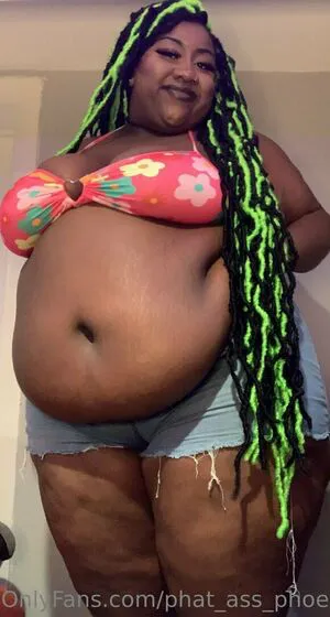 Phat Ass Phoebe OnlyFans Leaked Free Thumbnail Picture - #2Y3oVqFozk