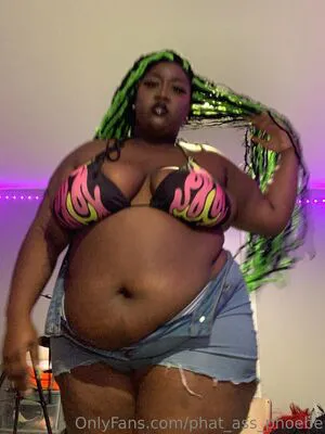 Phat Ass Phoebe OnlyFans Leaked Free Thumbnail Picture - #34p0YljKwK