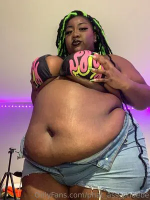 Phat Ass Phoebe OnlyFans Leaked Free Thumbnail Picture - #7muOgc6tBi
