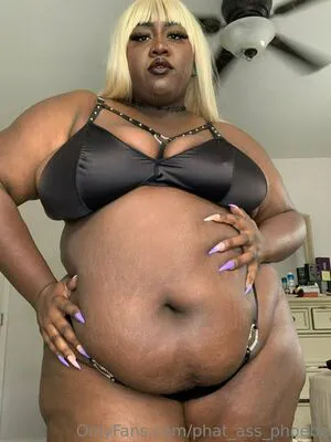 Phat Ass Phoebe OnlyFans Leaked Free Thumbnail Picture - #F1eNvGNNpx