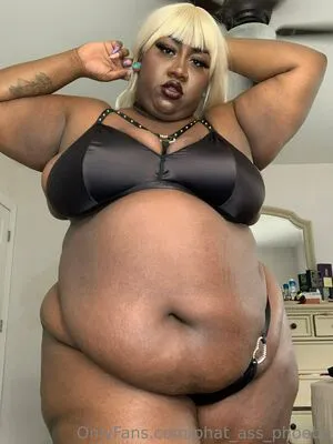 Phat Ass Phoebe OnlyFans Leaked Free Thumbnail Picture - #KOJyHqD7sl