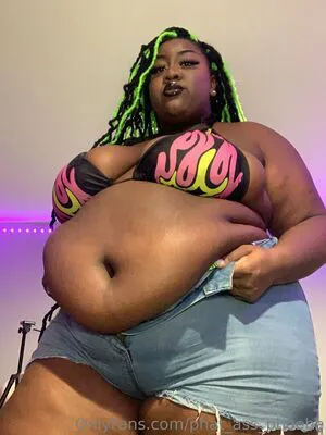 Phat Ass Phoebe OnlyFans Leaked Free Thumbnail Picture - #NO30zCNzn6
