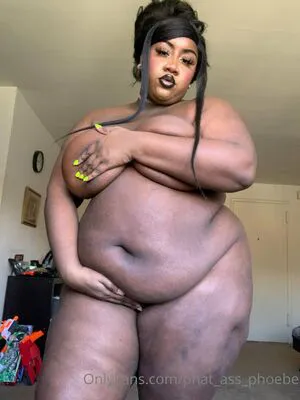 Phat Ass Phoebe OnlyFans Leaked Free Thumbnail Picture - #TNNcvkENRE