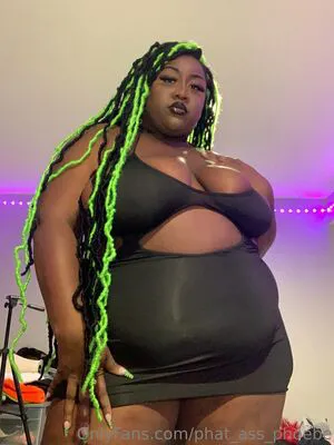 Phat Ass Phoebe OnlyFans Leaked Free Thumbnail Picture - #XFWf0Euvzd