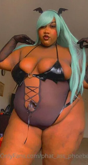 Phat Ass Phoebe OnlyFans Leaked Free Thumbnail Picture - #glAfPKoAWB