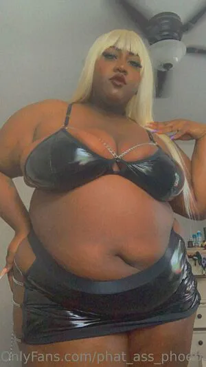 Phat Ass Phoebe OnlyFans Leaked Free Thumbnail Picture - #k7L88qGVXK