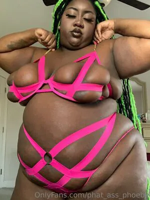 Phat Ass Phoebe OnlyFans Leaked Free Thumbnail Picture - #nrMPxBG6Cg